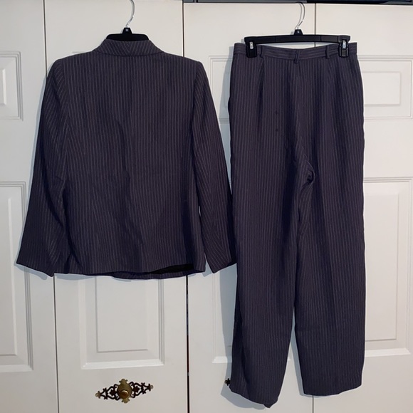 Petite Sophisticate Pin Stripe Pant Suit - Picture 4 of 10